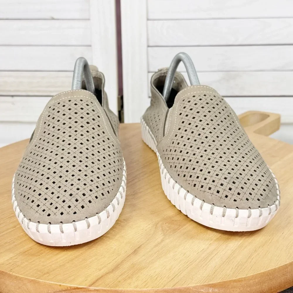 Skechers Sepulveda‎ Blvd Perforated Faux Suede Slip On Loafer Shoes Tan 11
